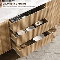 Buffet SENYU 62 pouces en bois massif rainuré avec portes coulissantes, 3 tiroirs, étagère réglable, prise électrique, style moderne mi-siècle, meubles pour la maison