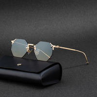 KAJILA Vente en gros de lunettes de soleil fantaisie à logo personnalisé, sans monture, de forme polygonale, avec verres UV400, pour hommes