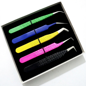 Pince à épiler professionnelle multi-couleurs pour extensions de cils, en acier inoxydable, pointe de précision, anti-magnétique, anti-statique, pointe dentelée 10 mm - Product Image 1