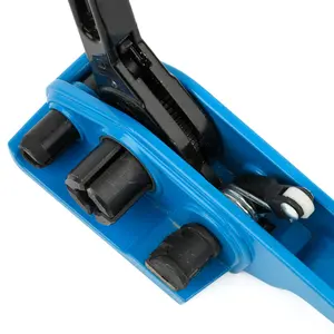Herramienta de flejado de PET de mano con base azul y mango negro con cortador integrado en el interior para tensión de correa manual