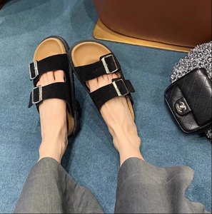 <span class=keywords><strong>Sandales</strong></span> d'été pour femmes 2025 nouvelles <span class=keywords><strong>sandales</strong></span> de plage à semelles épaisses à fond plat populaires Super Hot Birkenstockals - Product Image 5