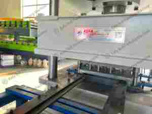 Machine de formage à rouleaux de garde-corps routiers de haute qualité, machine de formage à rouleaux de garde-corps à trois vagues haute vitesse - Product Image 4