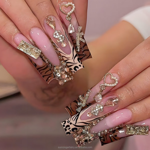 Ongles artificiels longs de qualité supérieure, imprimé léopard, ornés de diamants et de nœuds, style industrie lourde européenne et américaine - Product Image 1