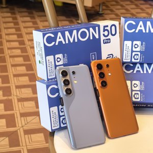 Teléfono inteligente Techno Camon 50 Pro 5G con pantalla curva, 24+512 GB de memoria, Android 15, LTE, CDMA, 120 Hz de alta definición y carga rápida - Product Image 1