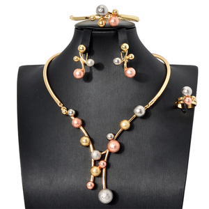 Ensemble de bijoux de luxe pour femmes, <span class=keywords><strong>collier</strong></span> et boucles d'oreilles en or plaqué 18 carats, 4 pièces - Product Image 3