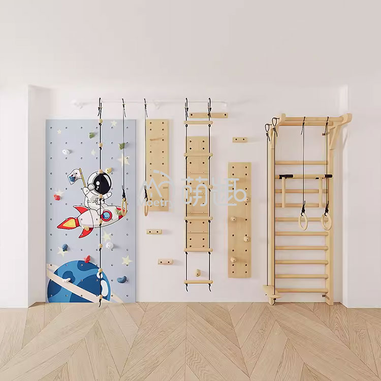 Estructura de escalada infantil con temática espacial