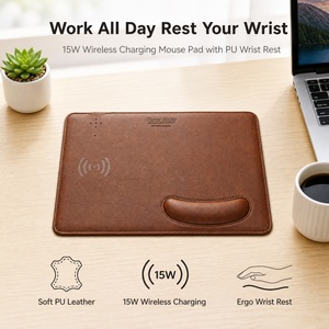 Tapis de souris à chargement sans fil avec repose-poignet 15W en cuir PU ergonomique antidérapant pour bureau, ordinateur portable, tapis de bureau, logo personnalisé - Product Image 1