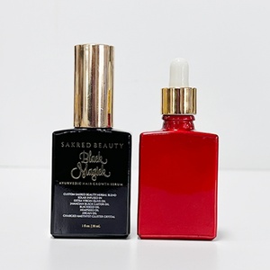 Vente en gros de flacons compte-gouttes en verre transparent pour huiles essentielles cosmétiques de 30 ml, 50 ml et 100 ml avec bouchons en or rose et argent - Product Image 6