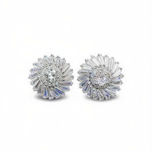 Orecchini a Perno E4636 in Oro Bianco con Fiore, Cristalli e Strass, Gioielli di Lusso da Sposa per Donna - Product Image 1