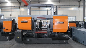 Scie à ruban à onglet large G-700, tension hydraulique, moteur 7,5 kW, coupe à <span class=keywords><strong>angle</strong></span> rotatif, barres d'armature, tuyaux en acier, barres métalliques - Product Image 2