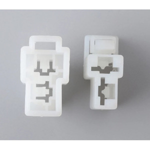 Conector de Terminal Automotriz de 6.3mm DJ7022A-6.3-11, Plástico Blanco, Espaciado de 11mm, para Uso en Automóviles - Product Image 3