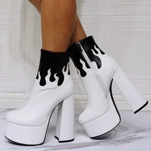 Bottines à plateforme à talons épais pour femmes, chaussures à talons carrés tendance, sexy, grande taille 47 - Product Image 5