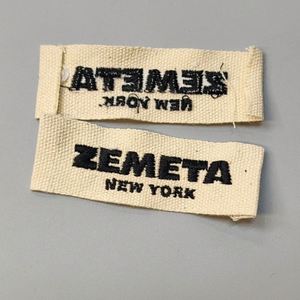 Étiquettes de vêtements de luxe en coton 100 % pour la vente en gros, étiquettes de col en damassé, étiquettes personnalisées à pli final, logo de marque, étiquettes brodées 3D - Product Image 2