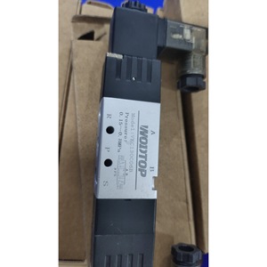 Vanne solénoïde pneumatique Wodtop Vkc130c06b à 3 positions et 5 voies, port 1/4 po, pression 0-10 bars, usage général - Product Image 2