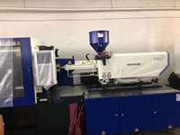 Machine de moulage par injection plastique hydraulique horizontale automatique PLC MARS III de 250 tonnes de précision haïtienne d'occasion