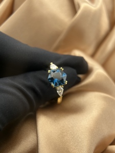 S925 Zilver 2025 Nieuwste Trend Zeshoekige Vorm Londonblauwe Topaz Moissaniet Ring Meerdere Diamanten Prong Setting Fabrieksprijs - Product Image 6