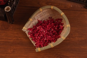 Заводская оптовая продажа, здоровая закуска без добавления сахара, сублимированные фрукты, нарезанные кубиками, лиофилизированные кубиками Клюква оптом - Product Image 5