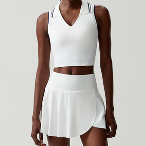 Conjunto de falda deportiva y camiseta sin mangas con cuello de polo de secado rápido para mujer Vestido de golf y Yoga con contraste de color transpirable con logotipo frontal - Product Image 2