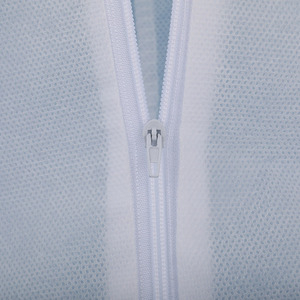 EN Tipo Padrão 5B 6B Branco Respirável Anti-derramamento Descartável 35gsm SMS Coverall Terno de Proteção com Anti-estático - Product Image 3