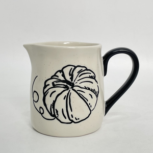 Jarra de leche de 5 "(calabaza blanca y negra) - Product Image 1