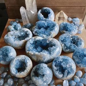 หินเซเลสไทต์ดิบขนาดใหญ่ 3-4 กก. สีฟ้า หินจีโอดดิบ หินกึ่งมีค่า หินเซเลสไทต์จีโอดคลัสเตอร์รูปไข่/หัวใจ - Product Image 2