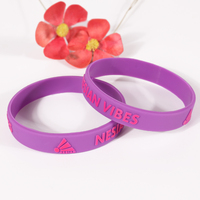 Fabricantes Venta caliente Regalos Marca elevada Pulsera de silicona Pulsera de goma para evento de fiesta de festival de música