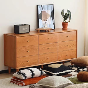 Commode à neuf tiroirs Cloud Nine en bois de chêne, meuble de rangement polyvalent pour chambre à coucher - Product Image 1