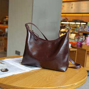 กระเป๋าสะพายไหล่หนังแท้รูปพระจันทร์เสี้ยวแบบเรียบง่ายมีหลายสีให้เลือกกระเป๋าสะพายข้างแบบลำลองของผู้หญิง - Product Image 1