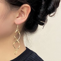 Boucles d'Oreilles Pendantes Ligne Torsadée Or Tendance 2024 Vague Spirale Métallique pour Femme Bijou Cadeau Fête d'Anniversaire ou de Danse