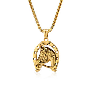 Artículo de comercio electrónico transfronterizo de gran venta de Europa y América: Collar de acero de titanio con diseño de herradura y cabeza de caballo estilo hip-hop para hombre - Product Image 1