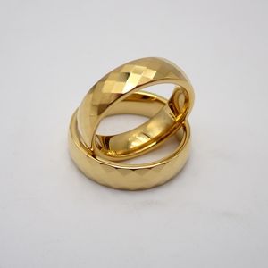 Anillo de Pareja de Carburo de Tungsteno Chapado en Oro de 18k con Diseño de Diamante Poligonal Personalizado OEM, Anillo de Promesa de Boda para Mujer y Hombre - Product Image 2
