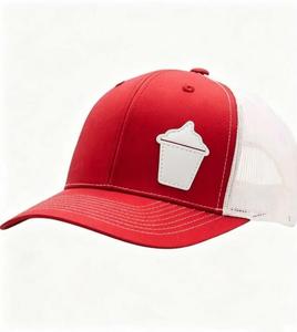Gorra de béisbol trucker de 5 paneles con parche de cuero vintage personalizado al por mayor, ajustable con hebilla única, unisex, deportiva, 100% - Product Image 3