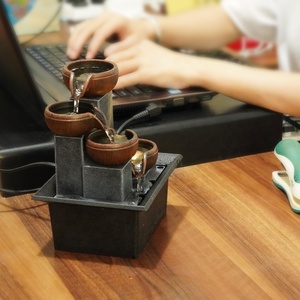 <span class=keywords><strong>Fontaine</strong></span> d'eau à flux laminaire sur table, en polyrésine, avec cascade et éclairage, pour intérieur et extérieur, vente en gros directe d'usine - Product Image 4