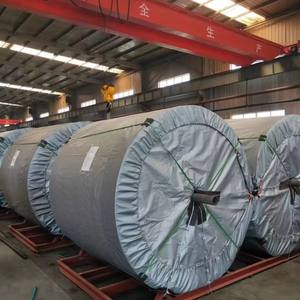 Bande transporteuse industrielle en caoutchouc EP400/<span class=keywords><strong>4</strong></span> de 5 mm de hauteur, motif en V en chevron, PVC, PU, nylon, nouvelle bande transporteuse en caoutchouc EP pour concasseur de pierres - Product Image 4