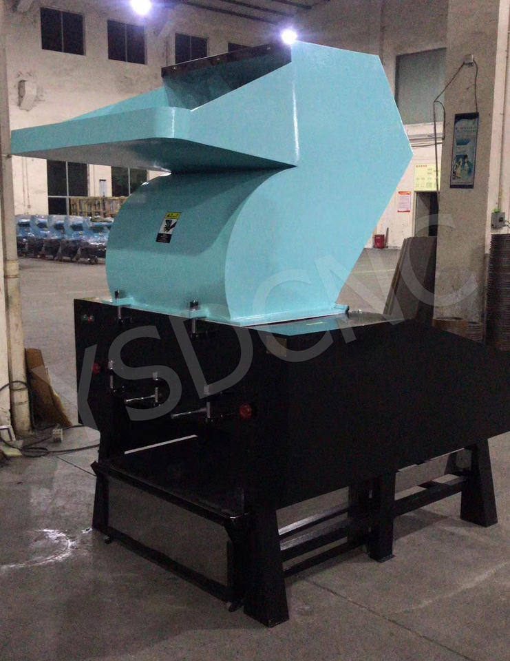 Waste Fabric Cloth Cutting Machine/ Plastic Film Crushing Machine Linen ...