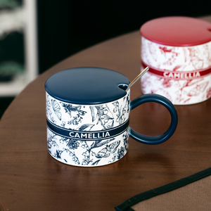 Mug en céramique à motif de fleurs d'encre 380 ml, pour les fêtes, motif de dessin animé, tasse à eau avec couvercle, sensation haut de gamme - Product Image 3