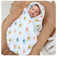 Couverture d'emmaillotage pour bébé en mousseline de coton respirante et légère, à motifs de dessins animés mignons, multi-usages, également servable comme serviette de bain