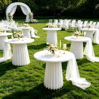 Table de cocktail moderne en bois massif personnalisée pour mariages et événements, avec plateau cannelé et piétement plissé, écologique et durable