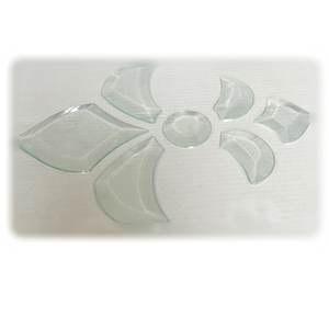 Grappe de <span class=keywords><strong>verre</strong></span> biseauté de Chine <span class=keywords><strong>à</strong></span> vendre Grappe décorative comportant du <span class=keywords><strong>verre</strong></span> biseauté <span class=keywords><strong>à</strong></span> bord incurvé - Product Image 4