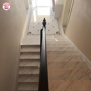 Escalier en <span class=keywords><strong>marbre</strong></span> blanc naturel personnalisé avec marches décoratives en pierre pour une résidence haut de gamme, <span class=keywords><strong>marbre</strong></span> blanc Volakas pour escaliers - Product Image 6