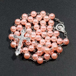 Venta al por Mayor Collar de Cruz Religiosa de 8mm Rosario Católico de Cuentas Acrílicas Collar de Perlas para Compromiso - Product Image 4