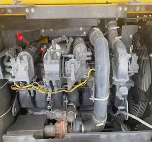 Excavatrice Komatsu Pc450-8 d'occasion, modèle 2016, bon état, poids opérationnel de 45 tonnes, godet de 2,1 m, moteur, boîte de vitesses, moteur électrique - Product Image 5