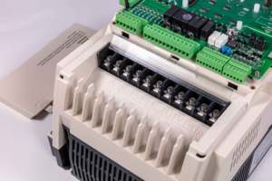 High Performance Elevator Controller <strong>Variable</strong> <strong>Frequency</strong> <strong>Drive</strong> 380V Three Phase <strong>Frequency</strong> Inverters <strong>Frequency</strong> Converter - Product Image 3