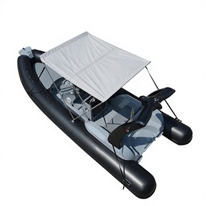 Lancha Deportiva de Pesca de Fibra de Vidrio L580 para 10 Personas, 6.0 Metros, con Motor Doble Fuera de Borda de 150HP - Product Image 4