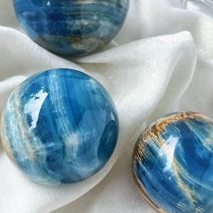 Cristaux rares et charmants de 6,5 à 7 cm, cristaux colorés, cadeaux de vacances, cristal lustré, pierres décoratives modernes, sphère d'onyx bleu - Product Image 6