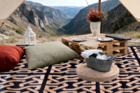 Maßgefertigter PP-Kunststoff Wasserdichter Outdoor-Teppich Faltbarer Terrassenteppich für Reisen & Picknicks Großhandel