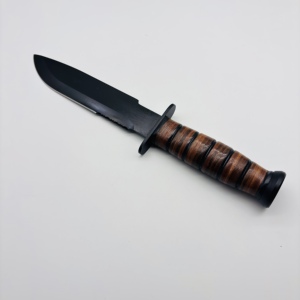 Cuchillo Táctico de Supervivencia de Grado Industrial con Mango de Cuero Antideslizante, Hoja de Acero Inoxidable para Campamento al Aire Libre, Fija y Dentada - Product Image 5