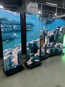 Tri-fold Poster LED penuh warna cermin 2.5mm Pixel Pitch mencerahkan fleksibilitas merek anda layar LED pintar untuk penggunaan dalam/luar ruangan - Product Image 5