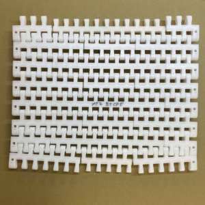 Courroie transporteuse en plastique POM MR2 CP5 BT avec bande inférieure courbe pour applications industrielles - Product Image 1