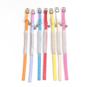 <span class=keywords><strong>Collar</strong></span> Ajustable para Mascotas, de Terciopelo Suave, con Diamantes de Imitación y Cascabeles, para Perros Pequeños y Gatos, al por Mayor - Product Image 4